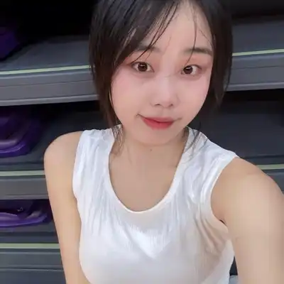 张玲